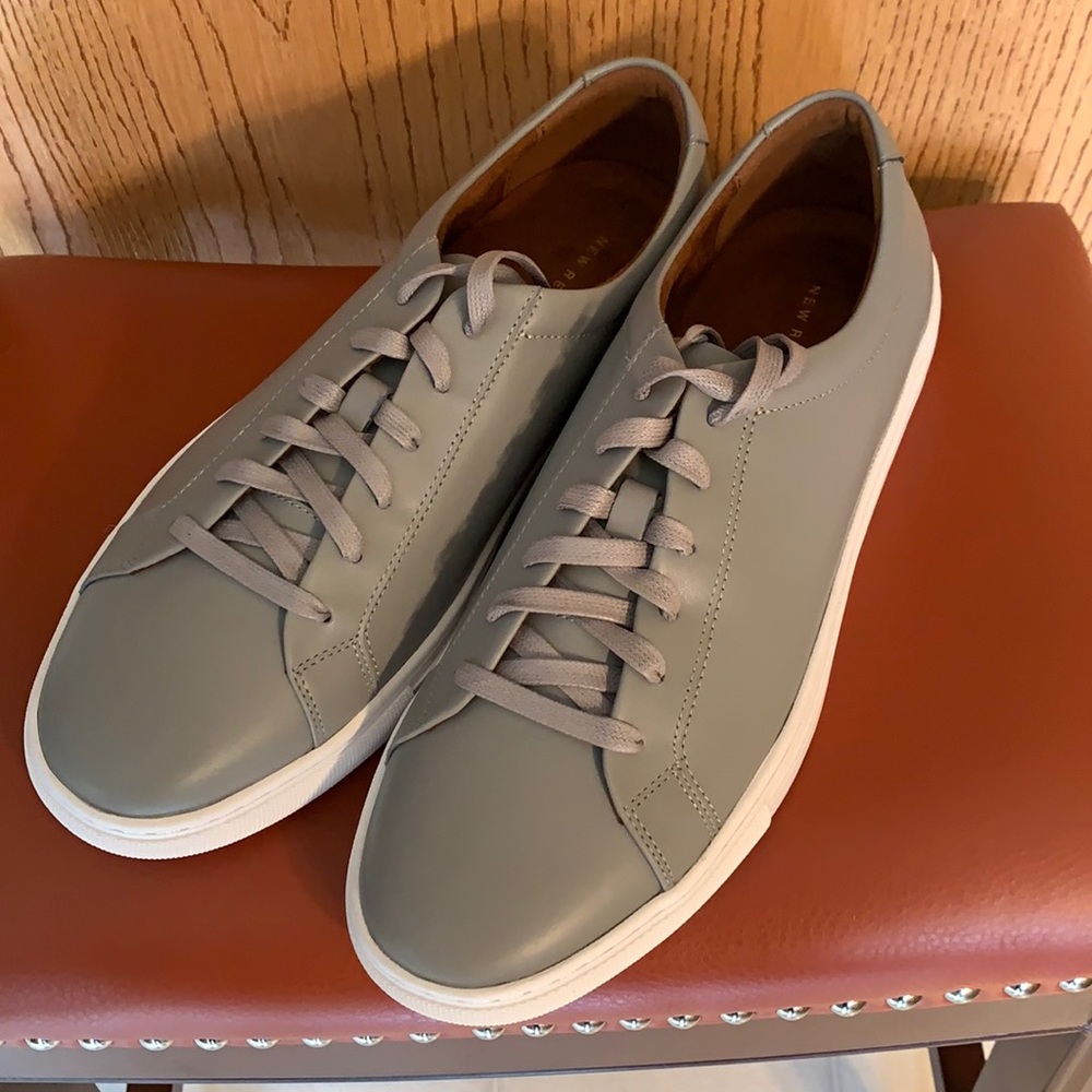 Gray Leather Men's Sneakers
